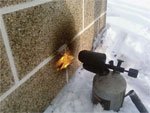 Из-за неосторожного обращения с паяльной лампой в Выксе едва не сгорел дом