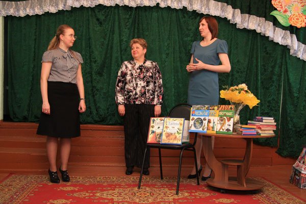 Фонд «ОМК-Участие» передал развивающую литературу учащимся коррекционной школы г. Выкса