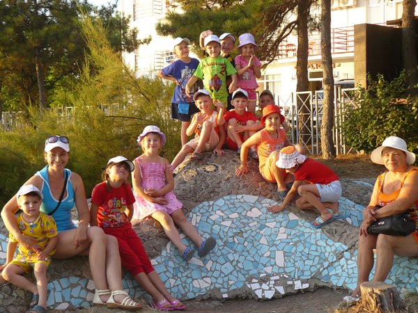 Благотворительный фонд «ОМК-Участие» организовал для детей поездку в Анапу