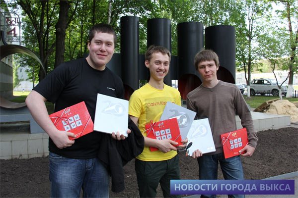 Совет молодых металлургов ВМЗ провел акцию «Ровесник ОМК»