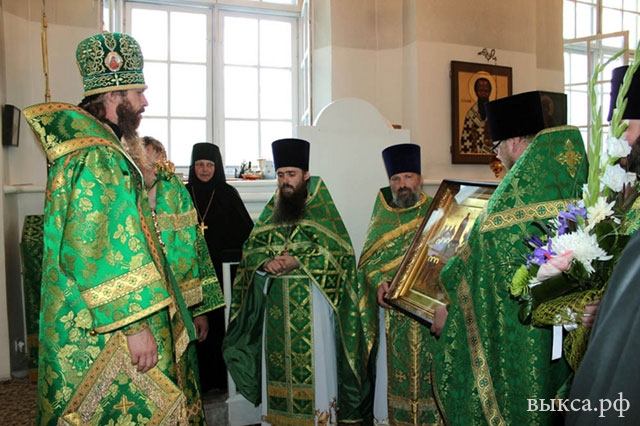 В Выксе отпраздновали день памяти небесного покровителя епископа Варнавы
