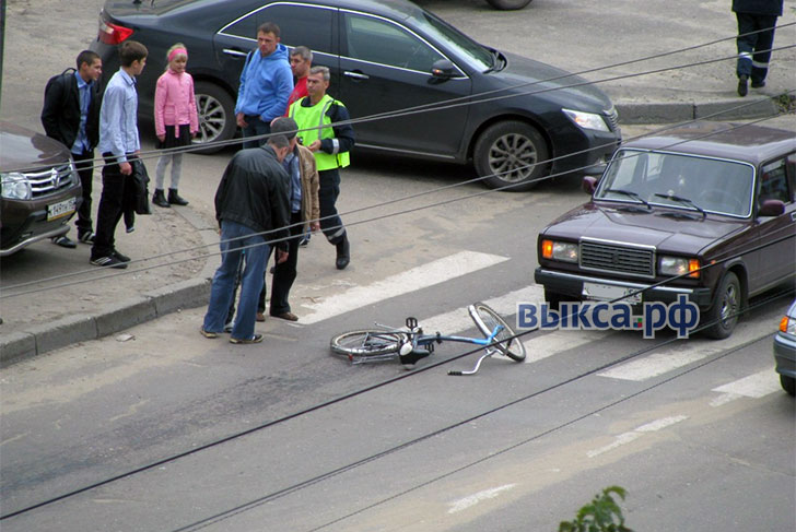В Выксе на пешеходном переходе сбили велосипедистку