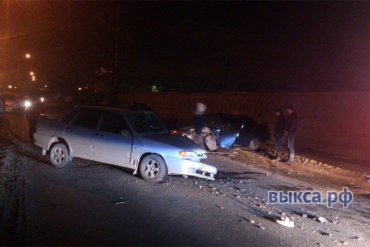 На Борковском проезде пьяный водитель «пятнашки» врезался в ВАЗ-21122