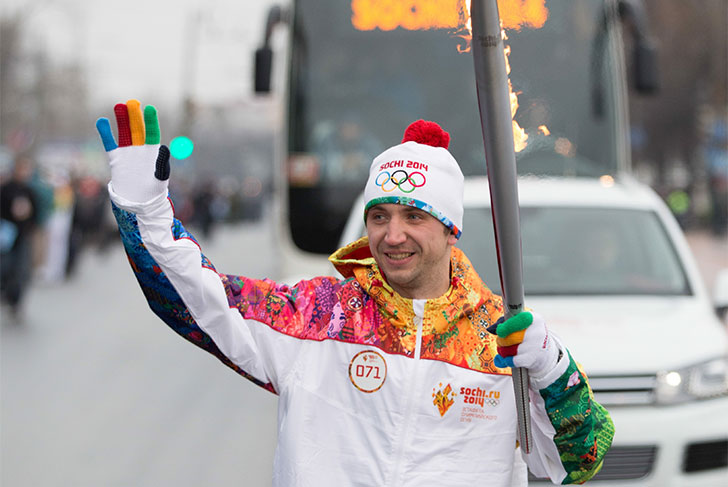 Выксунский марафонец Игорь Корытин пронес Олимпийский огонь
