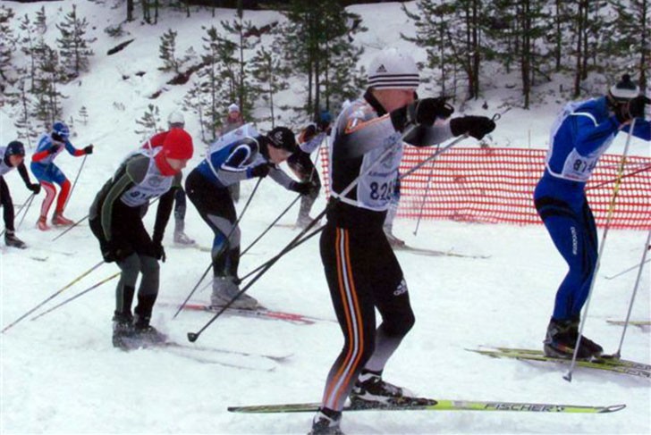 Более 200 выксунцев приняли участие в лыжных гонках