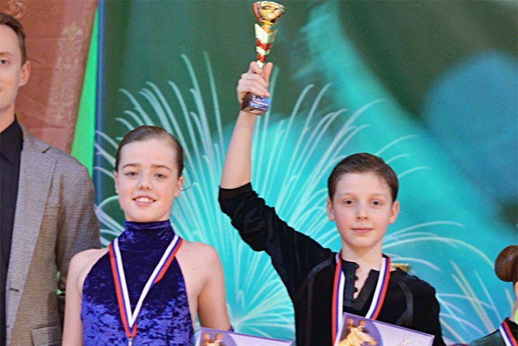 Выксунские танцоры привезли медали с соревнований