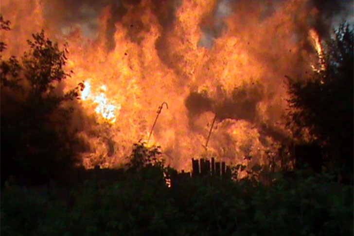 Неосторожное обращение с огнем привело к крупному пожару в Выксе