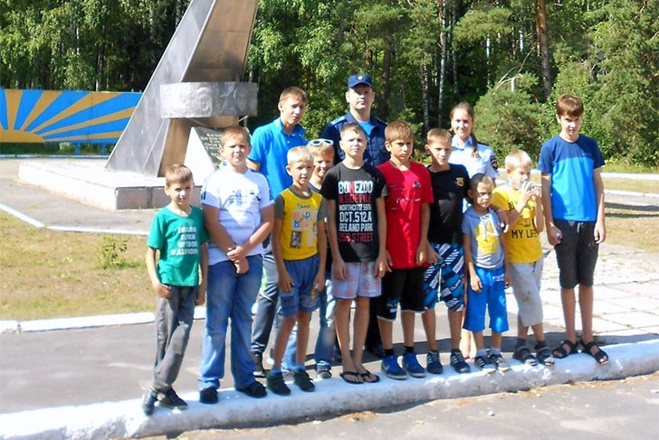 Дети из Выксы посетили музей боевой славы в Саваслейке