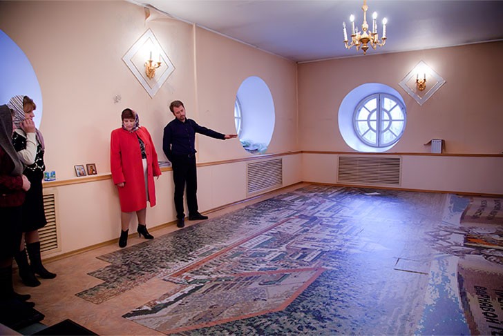 Около 1000 выксунцев приняли участие в создании мозаичного панно к 150-летию Иверского монастыря