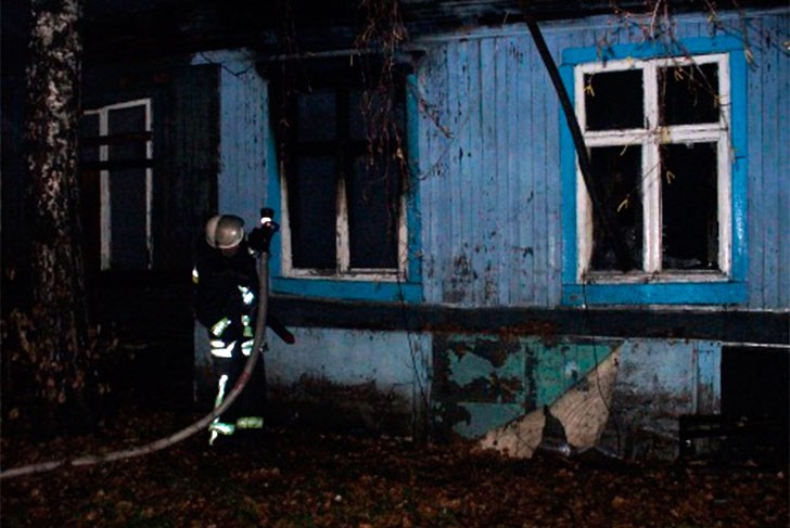 В поселке Красный Бакен сгорел жилой дом