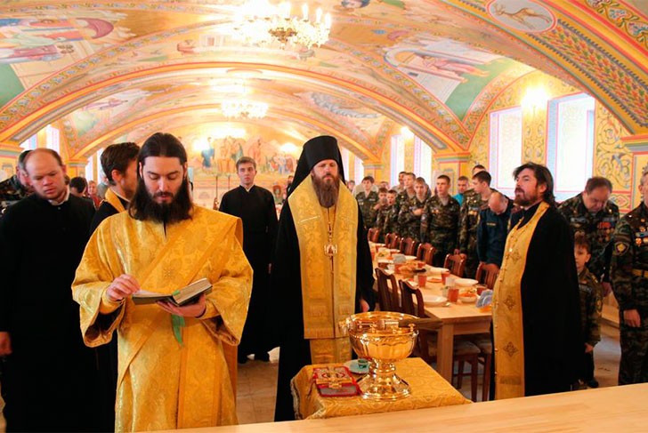 В Иверском женском монастыре освящен воссозданный трапезный корпус