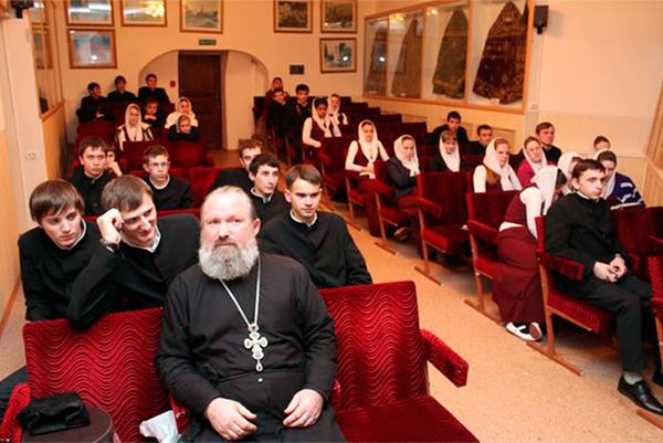 Вечер памяти прошел в выксунском православном духовном училище