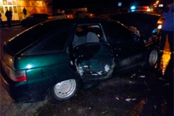 Два автомобиля столкнулись на улице Романова
