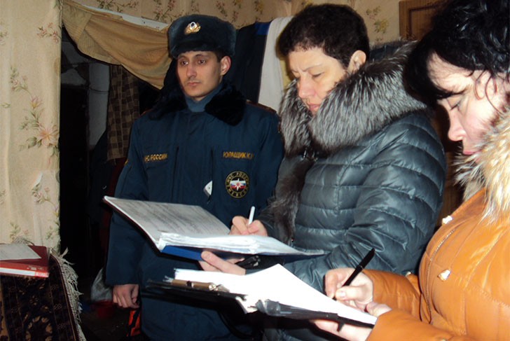Соцпатруль посетил 11 неблагополучных семей в Новодмитриевке