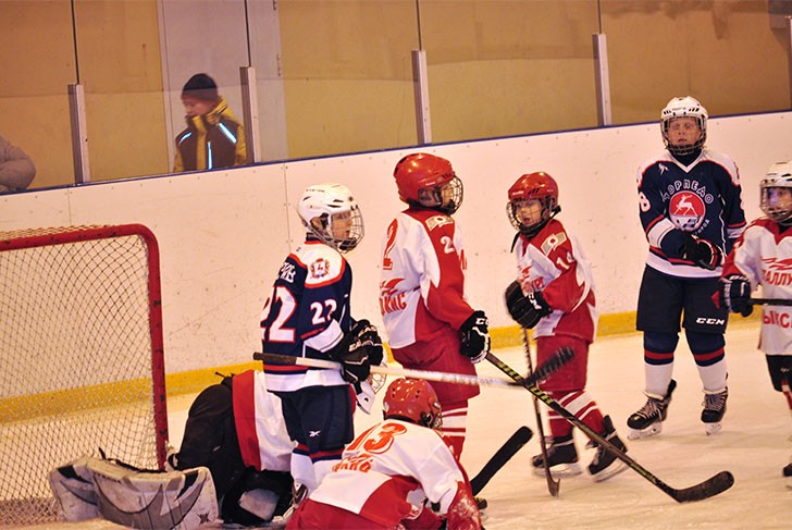 Выксунские хоккеисты сыграли с командой из Лукоянова