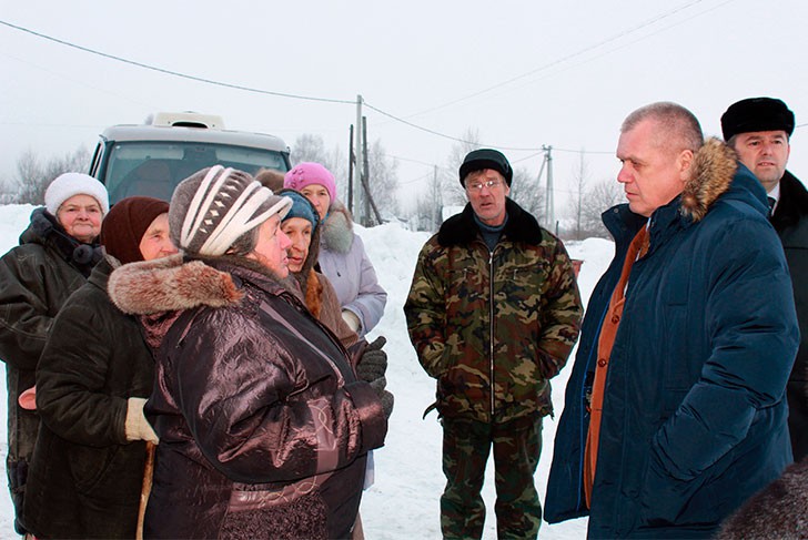 Владимир Кочетков встретился с жителями села Новодмитриевка