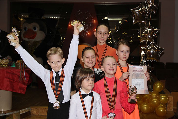 Пять кубков завоевали выксунские танцоры на турнире в Москве