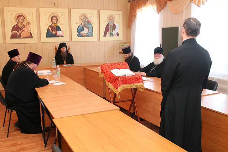 В Выксунской епархии состоялось первое в 2015 году заседание ставленнической комиссии