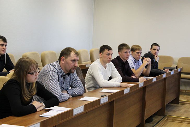Председатель Молодежной палаты при Совете депутатов рассказал о деятельности парламентариев в 2014 году