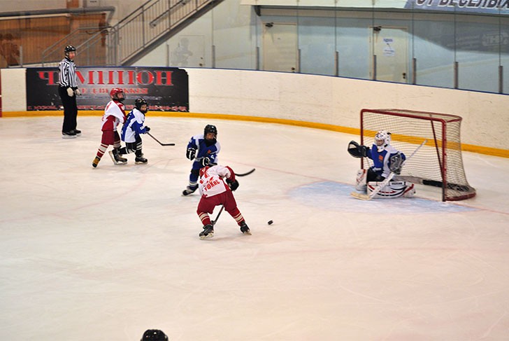 Призовые места заняли выксунские хоккеисты на соревнованиях в Муроме и Кстово