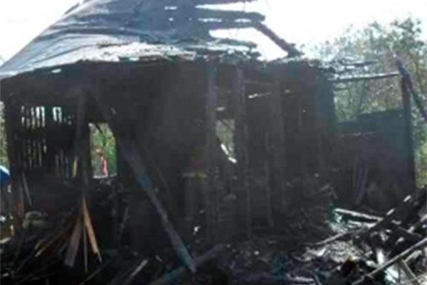 Неосторожное обращение с огнем стало причиной пожаров в деревне Змейка и Промикрорайоне №3
