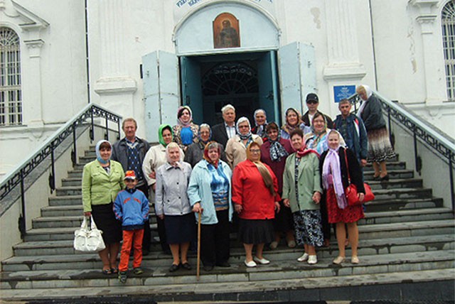 Выксунскому обществу слепых организовали поездку во Владимир