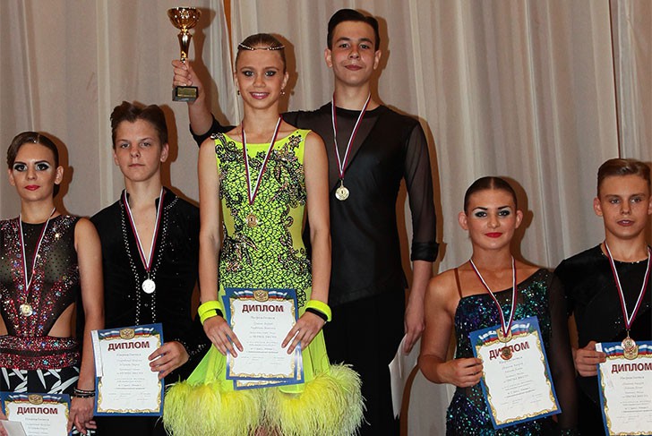Выксунские танцоры успешно выступили на соревнованиях в Москве и Павлово