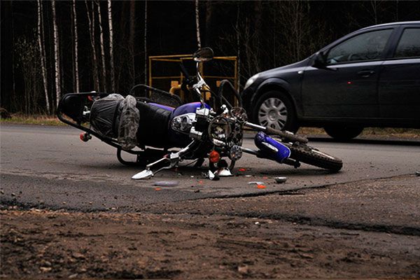 Под Выксой мотоциклист врезался в иномарку