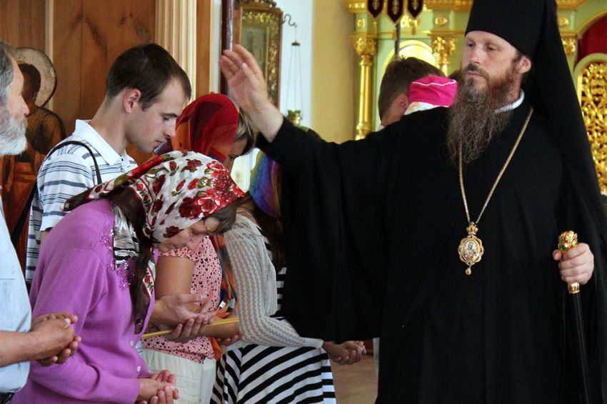 Епископ Варнава совершил Божественную литургию в кафедральном соборе Выксы