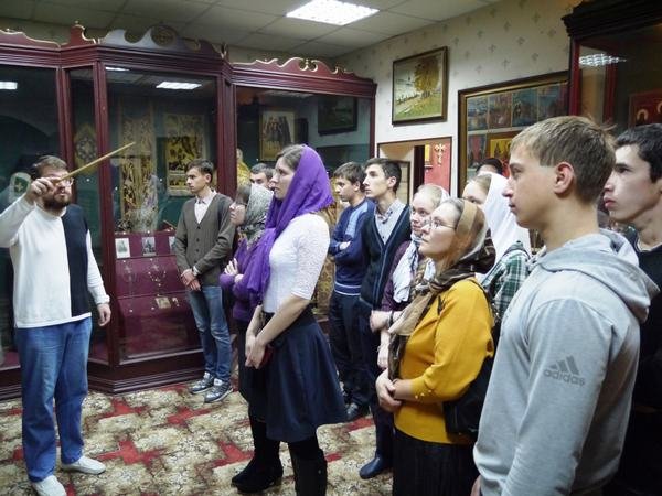 Студенты Выксунской епархии совершили паломничество в Нижний Новгород