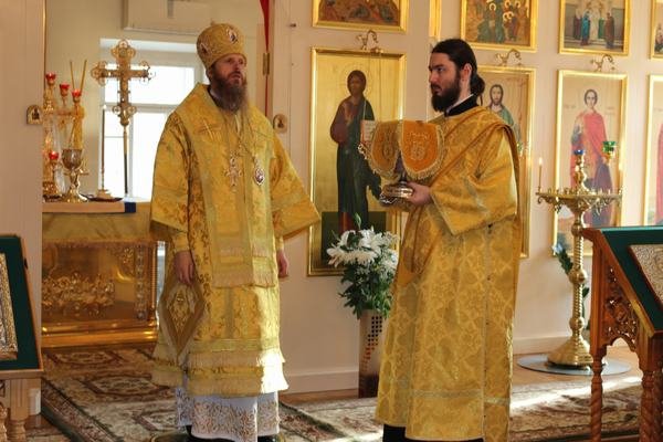 Выксунский епископ возглавил литургию в монастыре села Абабково