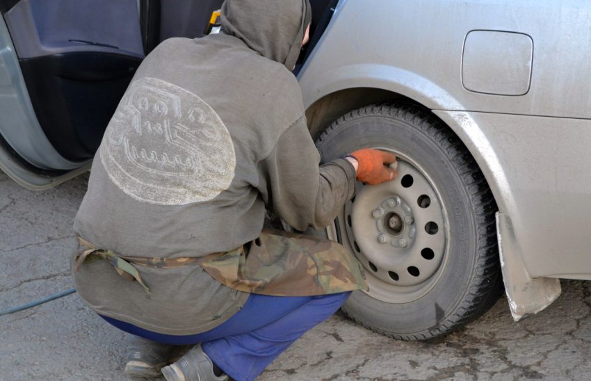 Выксунские полицейские задержали похитителей автоколес