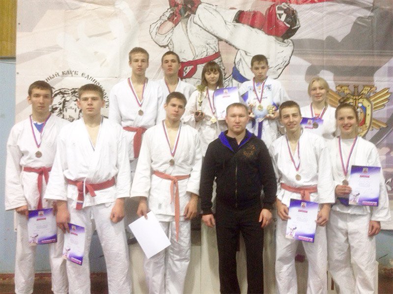 10 медалей привезли выксунцы со всероссийского турнира по рукопашному бою
