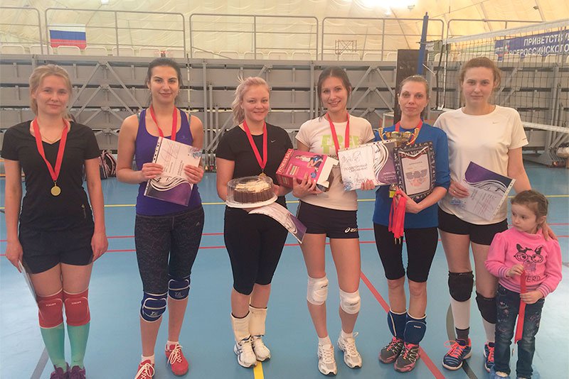 Волейболистки «Металлурга» победили в чемпионате округа
