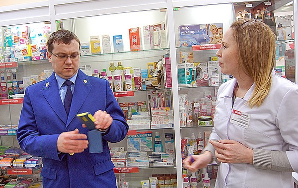 В аптеке ЦРБ нарушались правила хранения лекарств