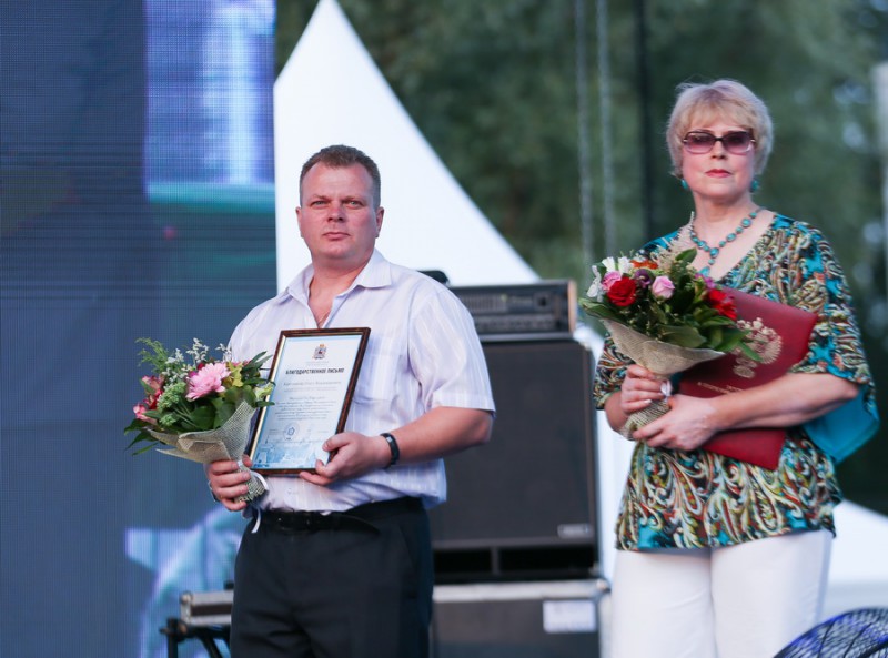 Сотрудники ВМЗ и ЛПК получили почетные награды