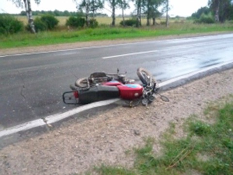 В Туртапке неизвестный сбил мотоциклиста