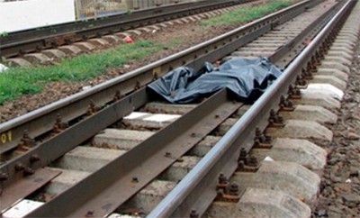 В Туртапке под колесами локомотива погиб мужчина