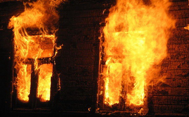 На Второй Пушкина сгорел дом
