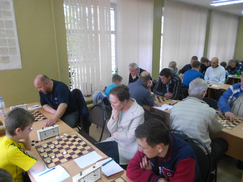 Выксунцы приняли участие в нижегородском чемпионате по шашкам
