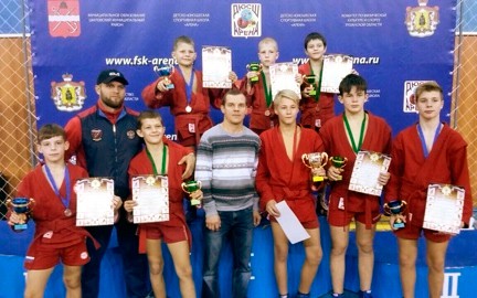 Выксунские самбисты взяли 7 медалей первенства Рязани