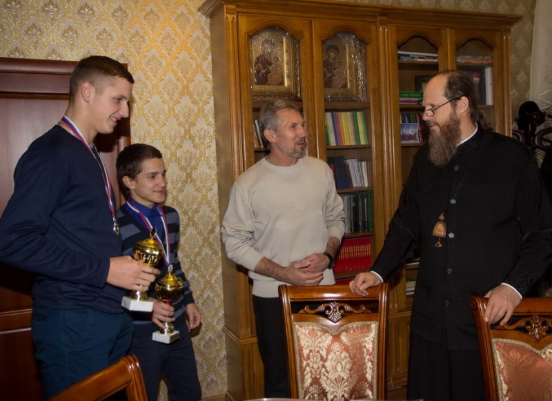 Епископ Варнава поздравил «Православных витязей»
