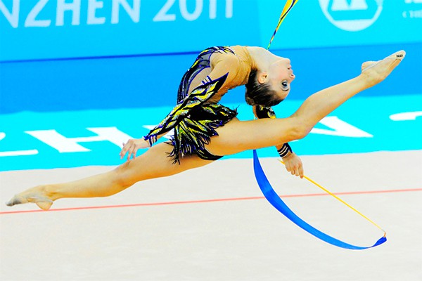 Выксунские гимнастки взяли «серебро» и «бронзу» межрегиональных соревнований