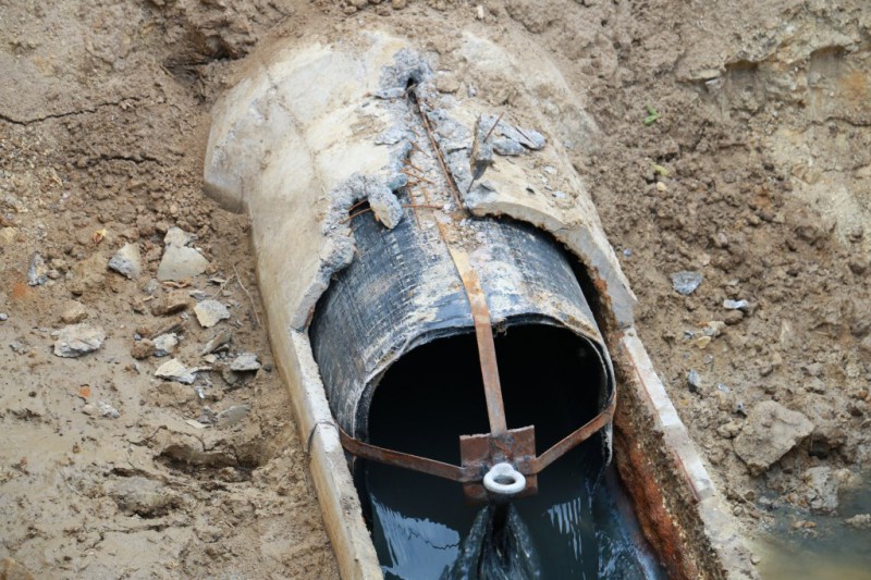 Более 4 млн рублей потратят на реконструкцию канализационного коллектора