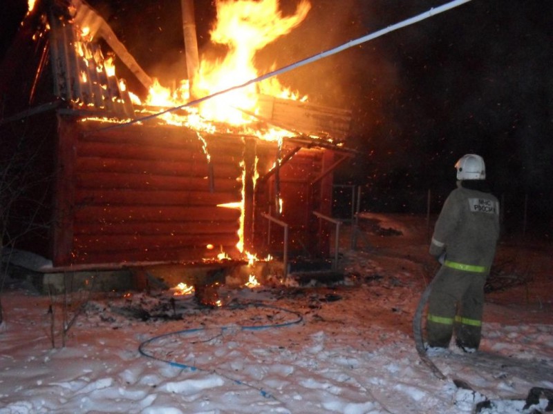 В Мотмосе сгорела баня