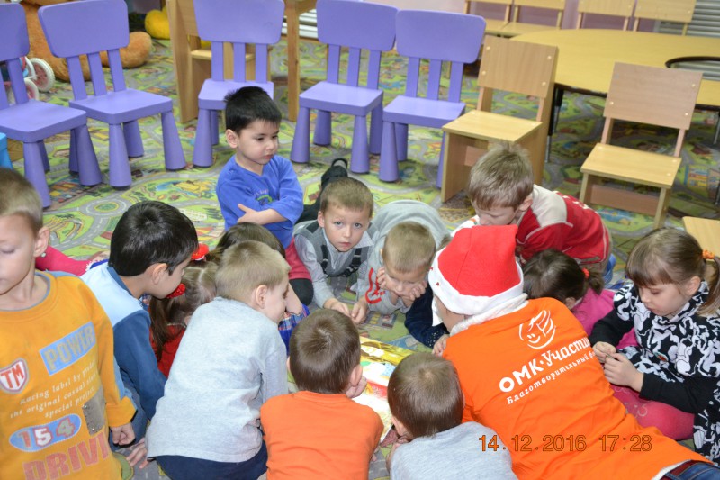 В рамках акции «С миру по Елке» в Выксе проходят мероприятия для детей из «Пеликана»