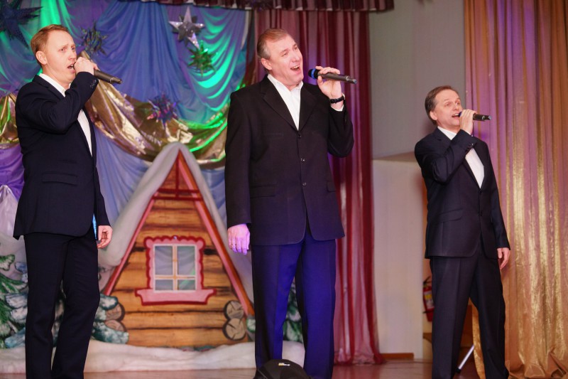 Выксунские артисты выступили на благотворительном концерте в Ваче
