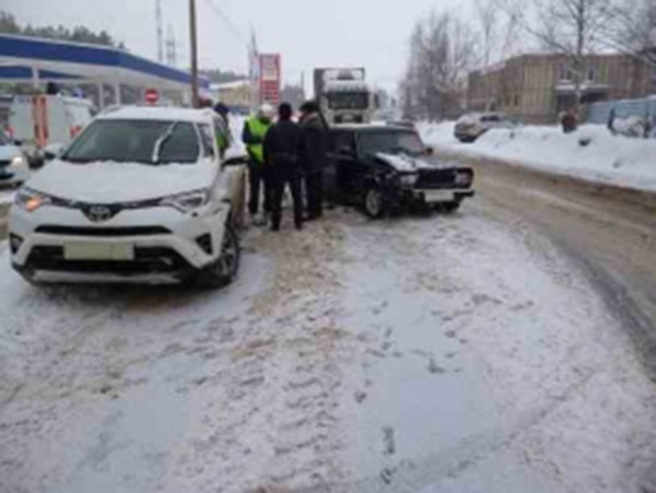 В ДТП на Навашинском шоссе пострадал ребенок