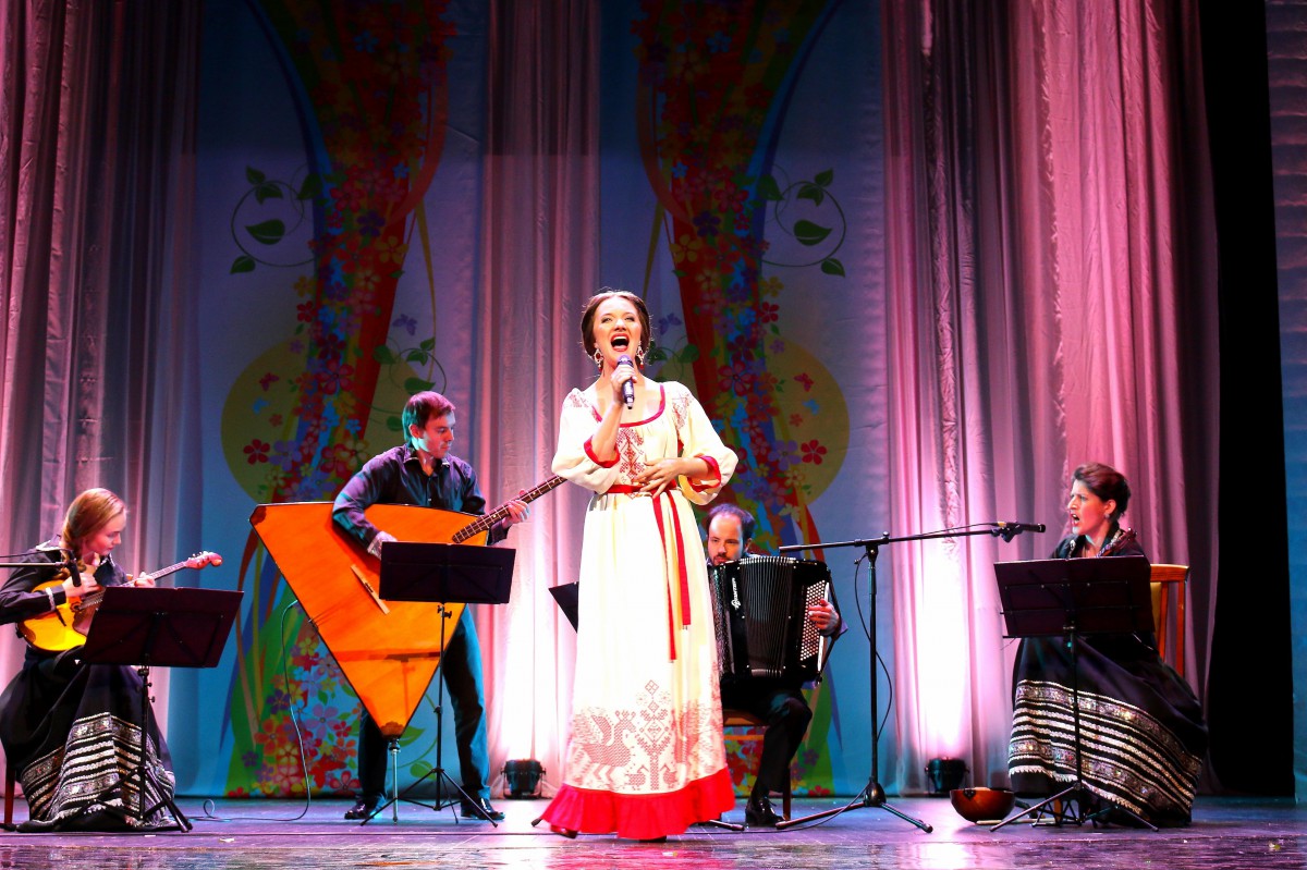 Майя Балашова выступила в Выксе с концертной программой