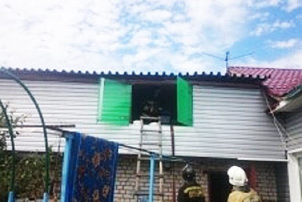 Жилой дом в Выксе тушили два пожарных расчета
